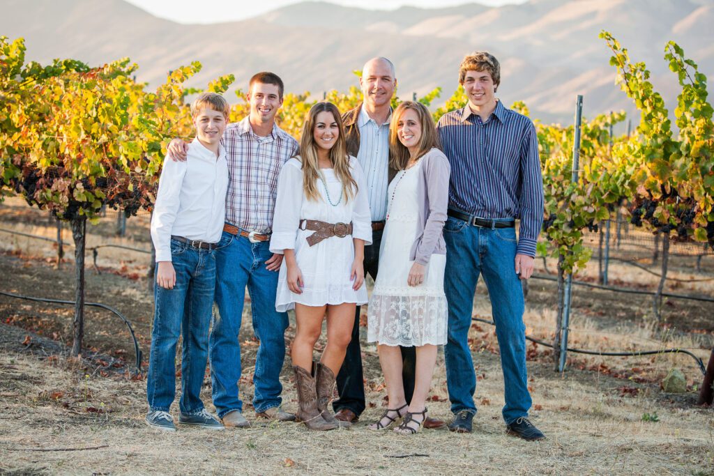 Family photos in vineyard at golden hour by david pascolla photography